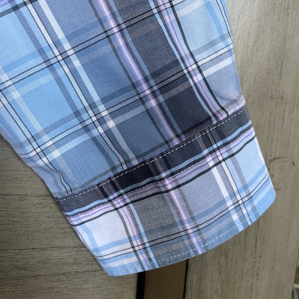 VanHeusen Classic Fit Shirt - Picture 7 of 14